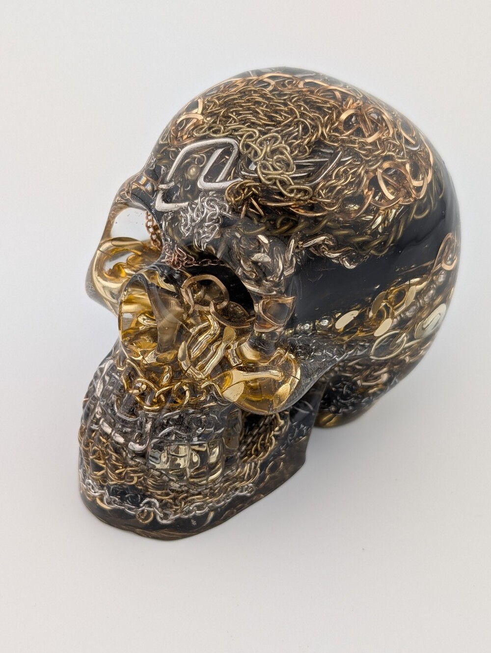 Hand Crafted Vintage Jewelry Chains Skull - Artisan Upcycled Resin Decor Gifts - Picture 8 of 12